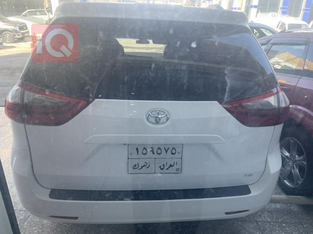 Toyota Sienna